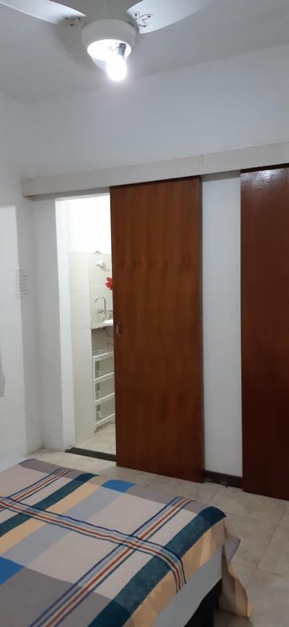 Quarto Privativo Casal Lauro de Freitas Luaran gambar